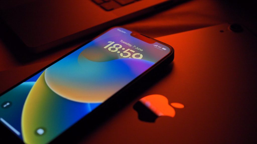 Apple, iOS 18 ve diğer işletim sistemleri için yeni beta sürümünü duyurdu